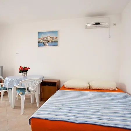 Mato Apartment Krk Town