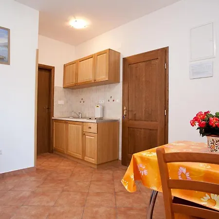 Mato Apartament Krk Town